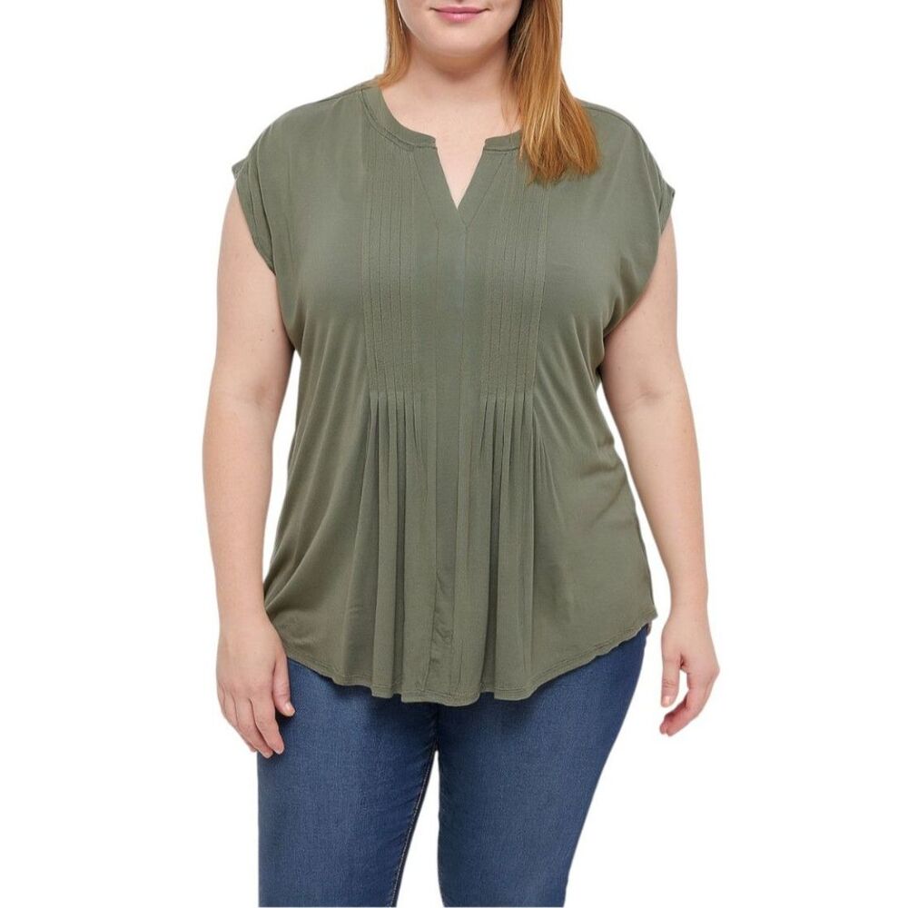 Cable & Gauge Women’s Pleated Front Blouse | Size Medium